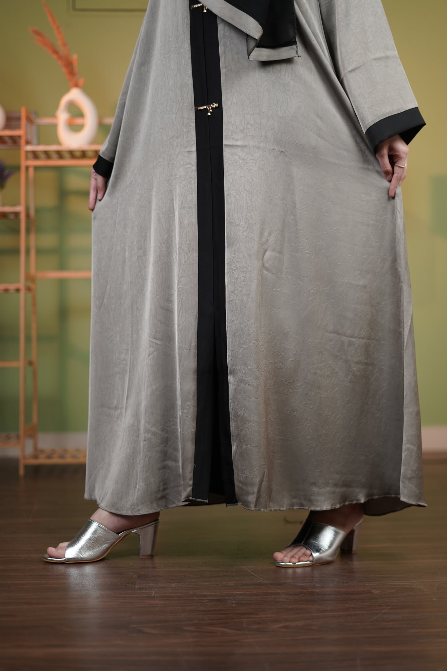 Bow patti abaya