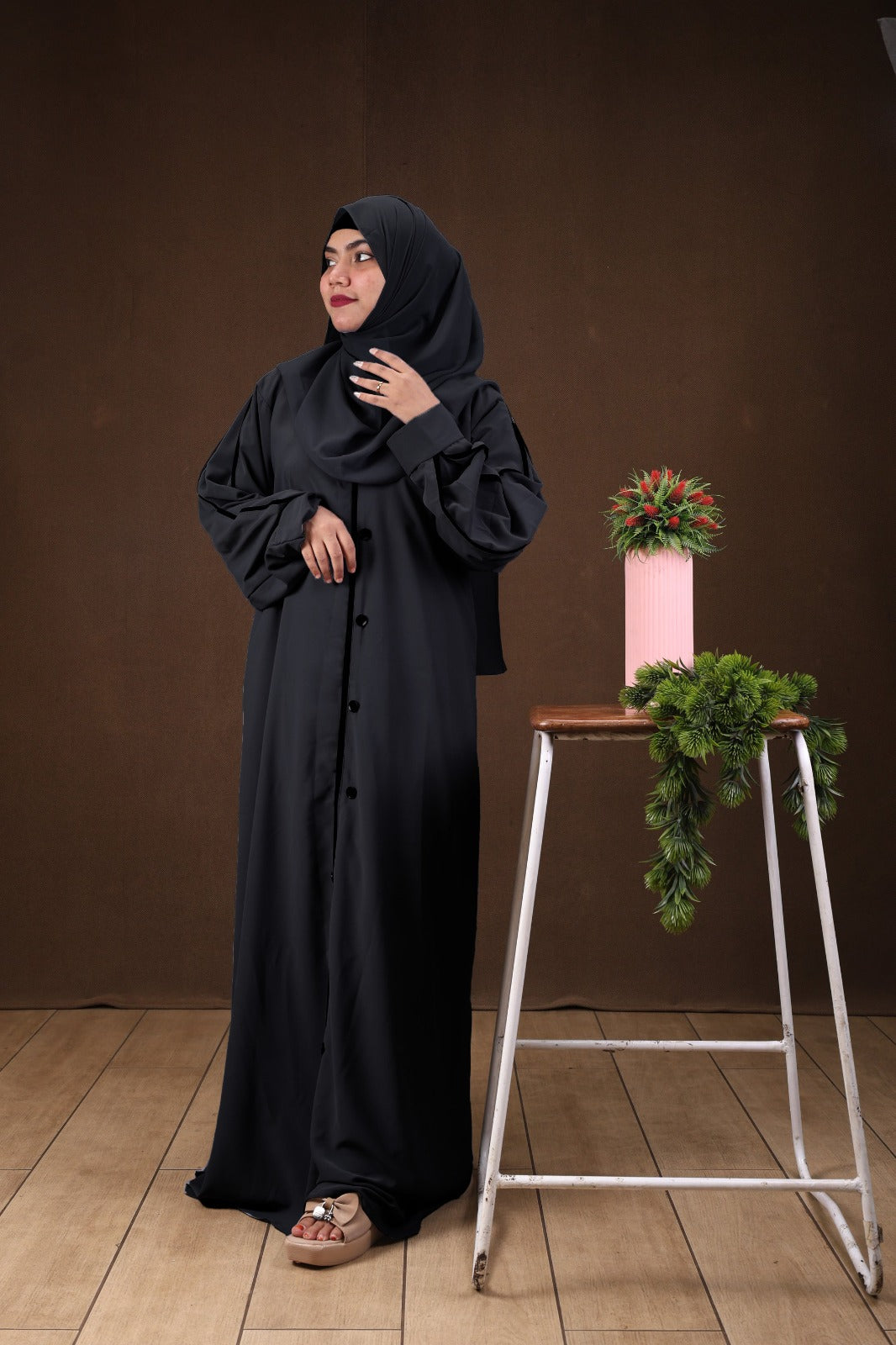 MODEST ABAYA