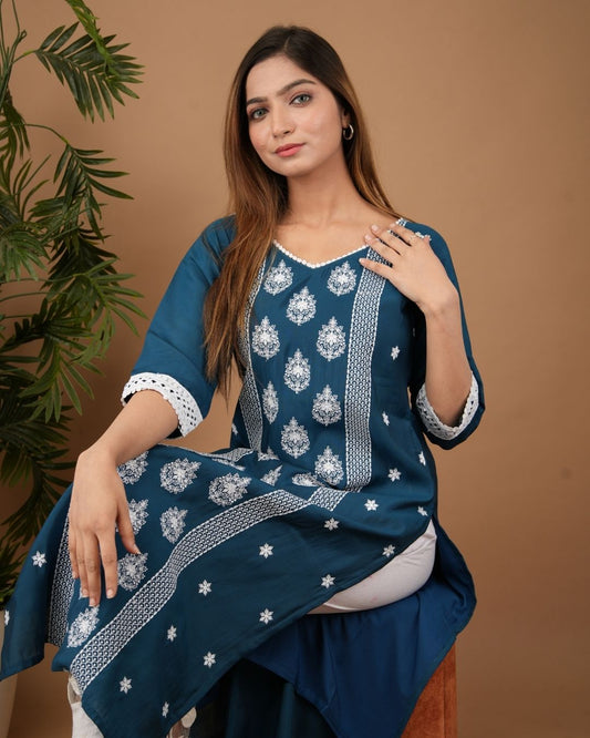 PAKISTANI THREAD KURTI