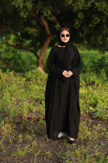 Black Grace Embroidered Abaya