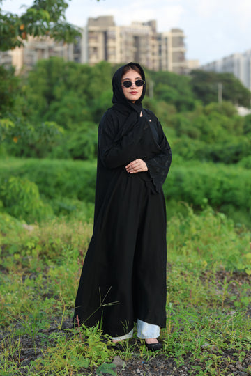 Black Embroidered Flare Abaya with Scalloped Sleeves