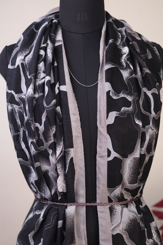 cotton imported scarf suitable for kurtis  western wear or abayas