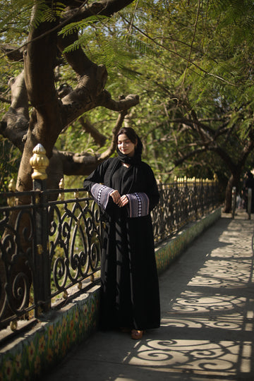 Elegant abaya
