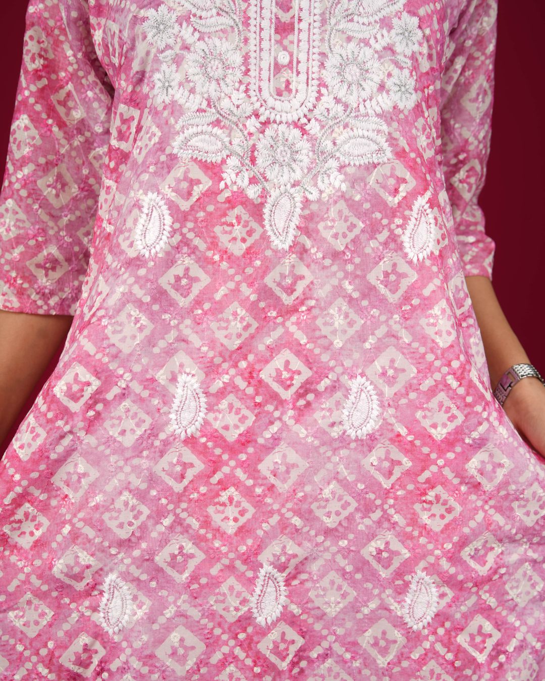 BANDHNI CHIKANKARI KURTI