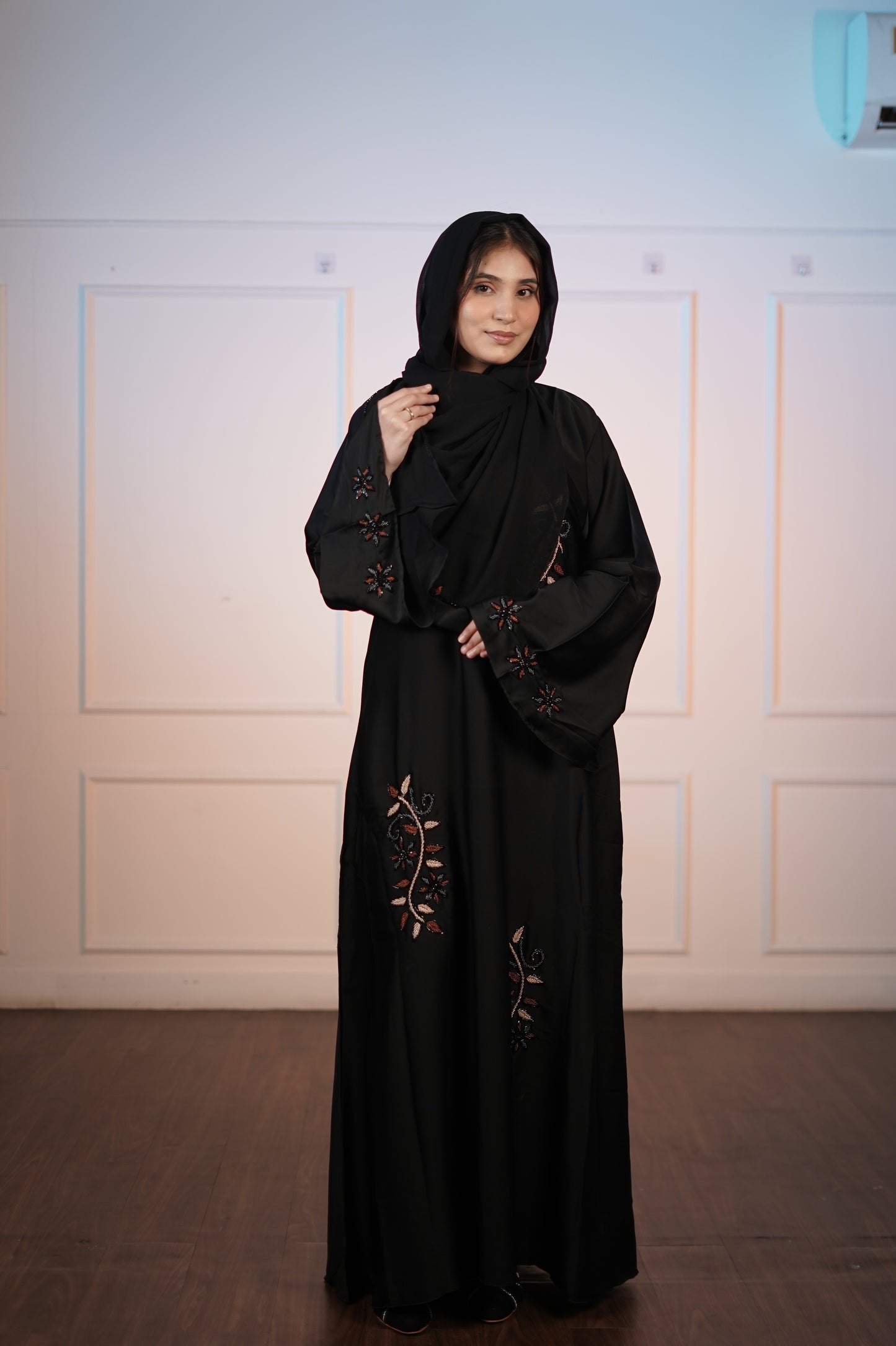 ZYRAH HANDWORK ABAYA