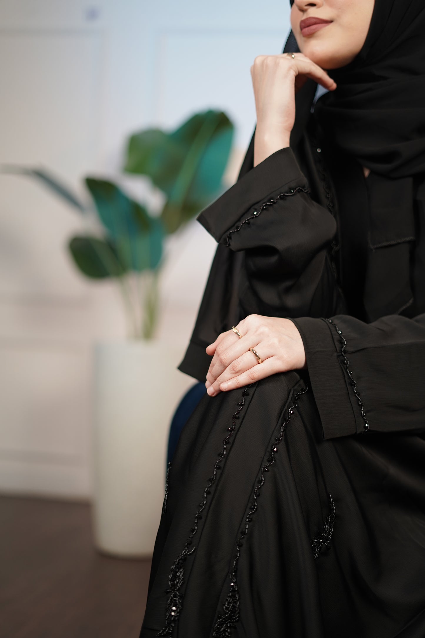 Cut Dana Abaya