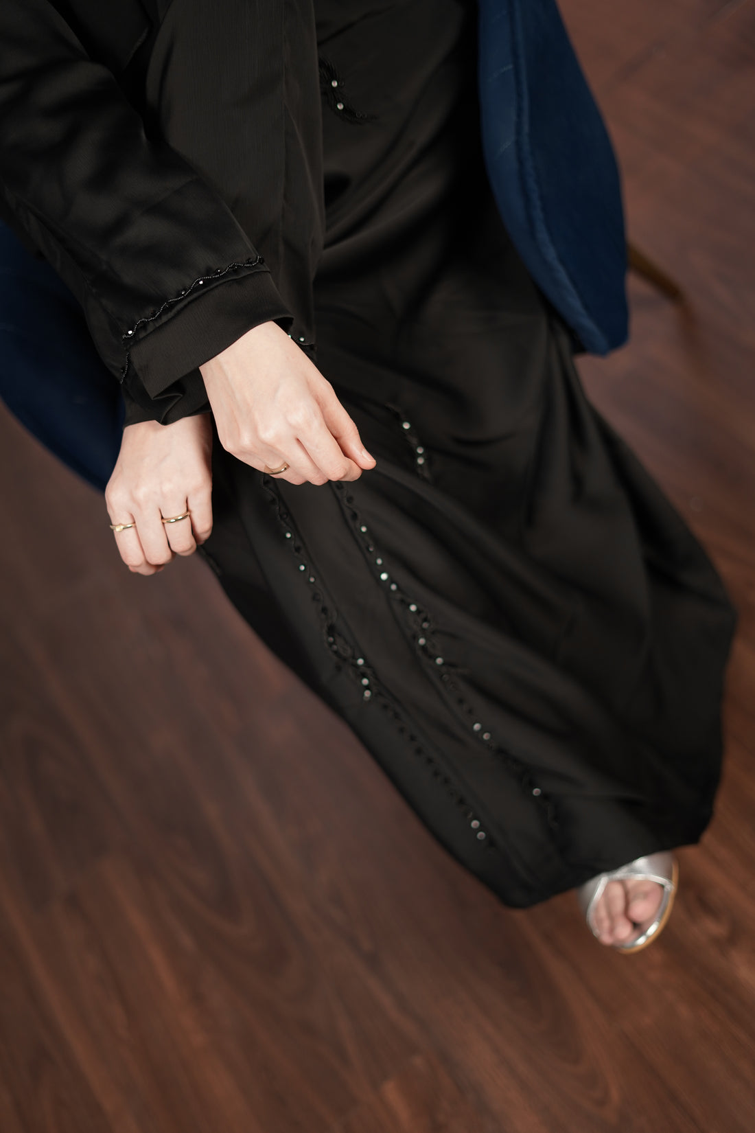 Cut Dana Abaya