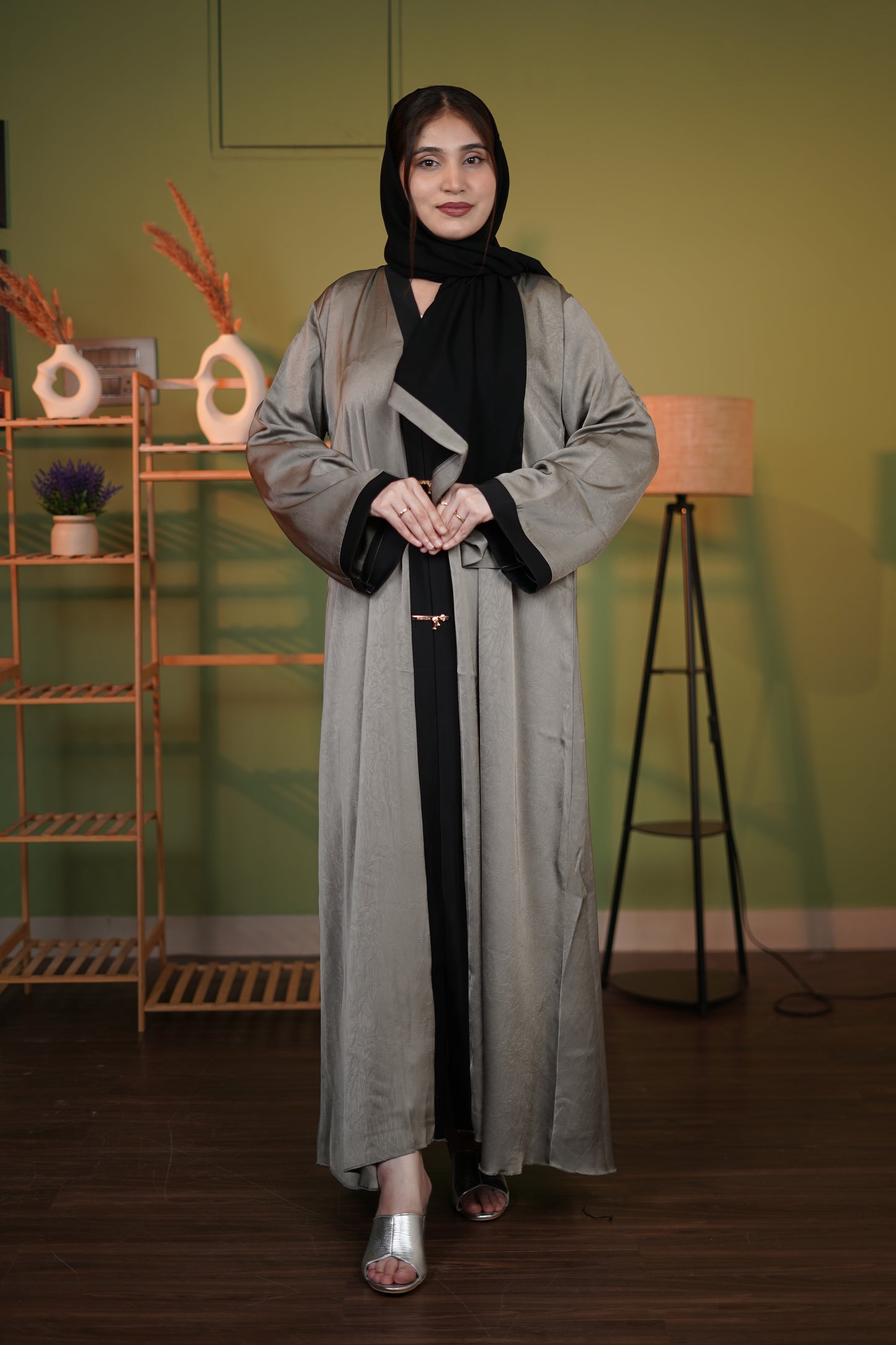 Bow patti abaya