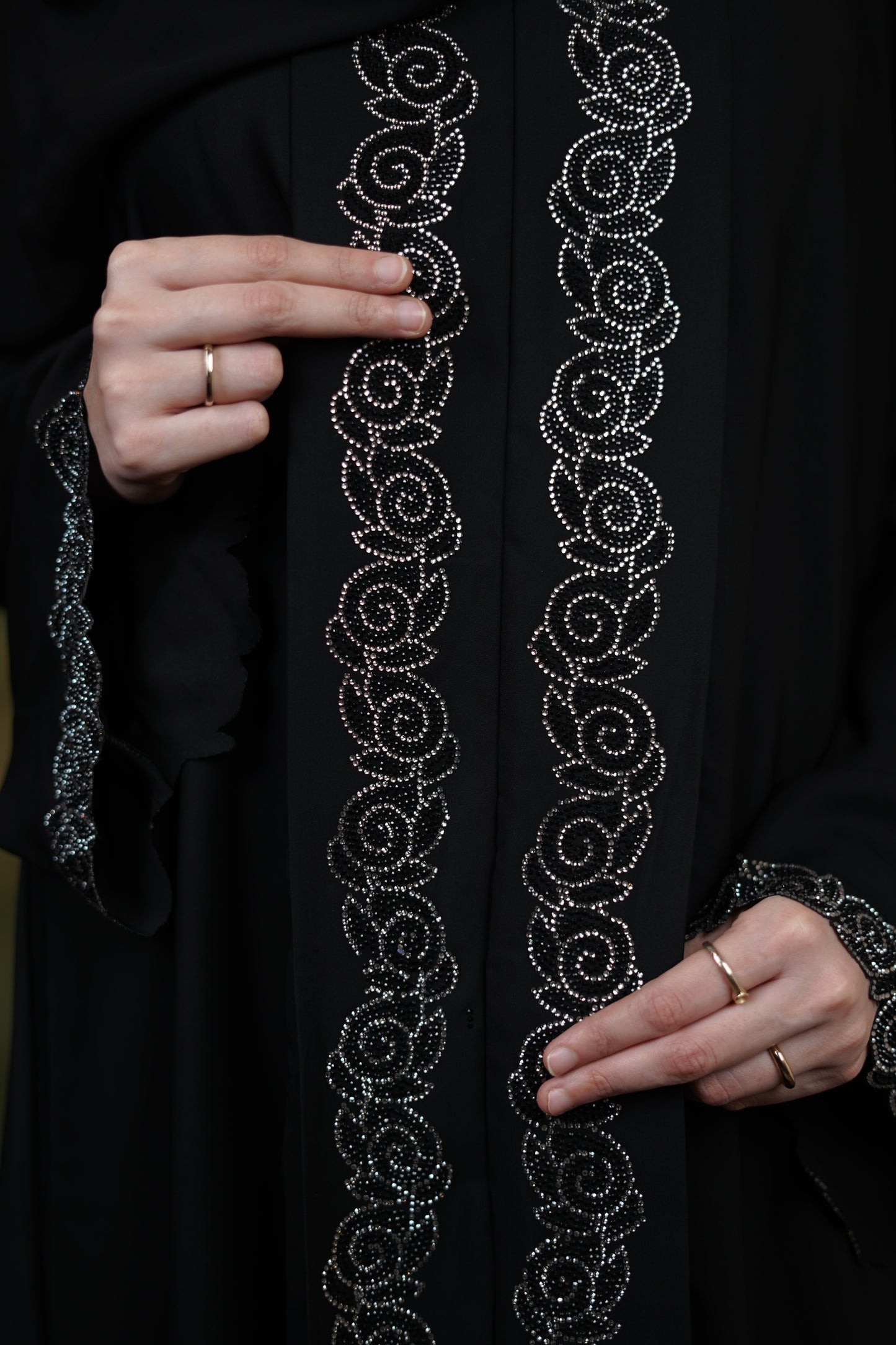 Rose diamond abaya