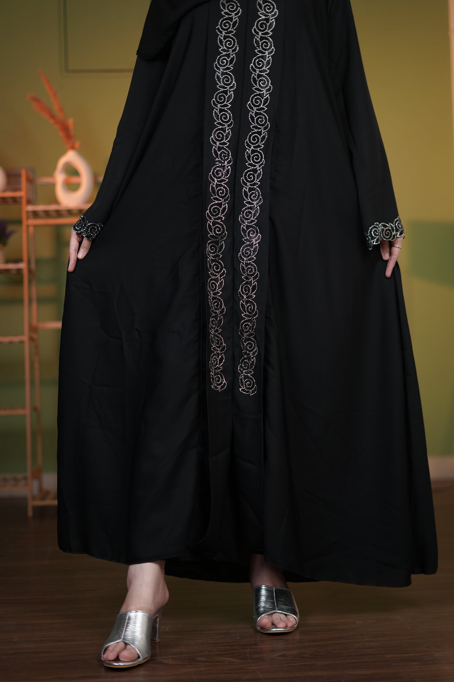 Rose diamond abaya